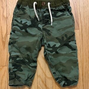 GAP Kids Camo Joggers in Green